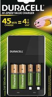 BATTERY DURACELL CHARGER  + 2AA RECHARGEABLE BATTERIES CEF14