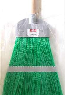 Broom Carpet Syn Corn C/W Handle Bmge-1247