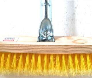 Broom House Flagged Wood  260Mm Hndl Bmge-1300