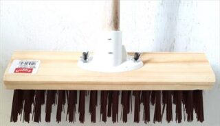 BROOM GUTTER 300MM PVC BRKTC/W  W/HNDL BMPL-1079