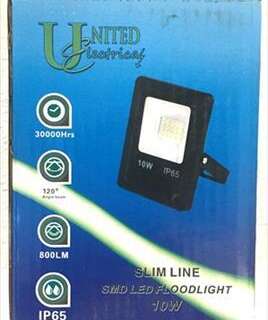 FLOODLIGHT FITTING  10W LED SLIMLINE 30000HRS 700LM EO41