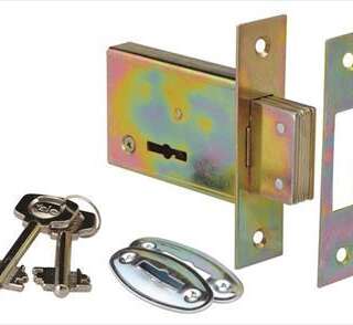 Security Gate Lock Yale 5 Lever Blister Ydy2528/1