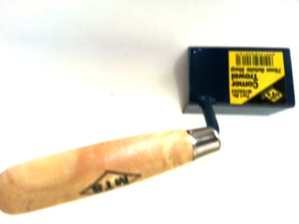 TROWEL MTS CORNER O/SHARP W/HANDLE  75MM